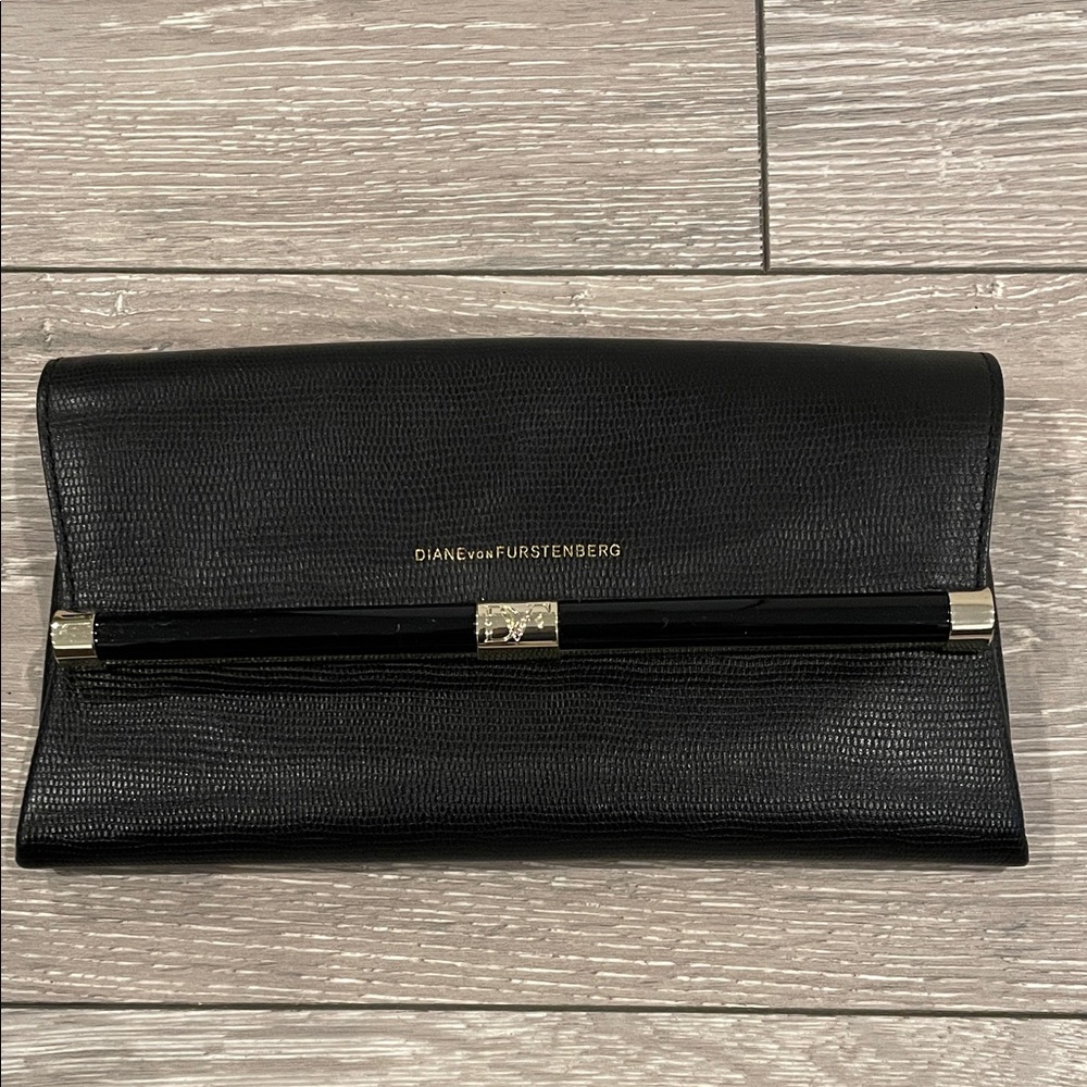 Diane Von Furstenberg Black Textured Clutch